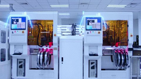 一台手机是怎样“智能”制造的？我们去联想武汉工厂看了看——技术视角的深度解析